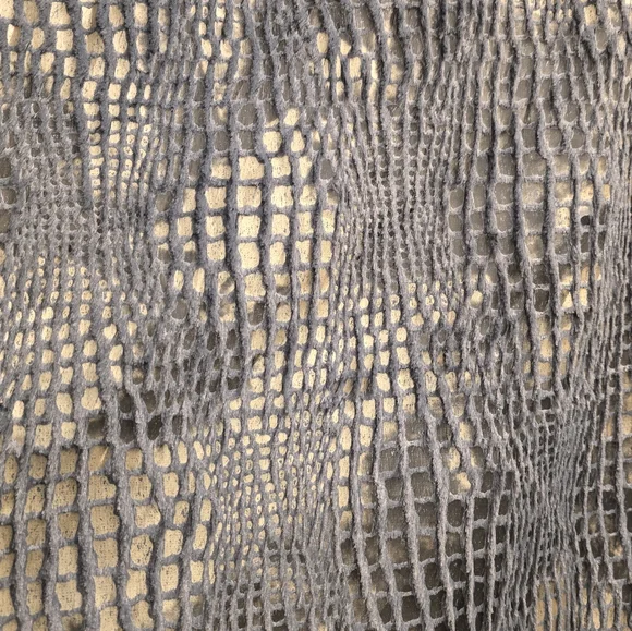 Versona Gray Faux Fur Vest. M - Picture 3 of 11